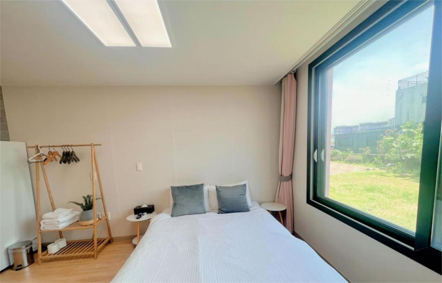 Living In Jeju Island Appartement Buitenkant foto