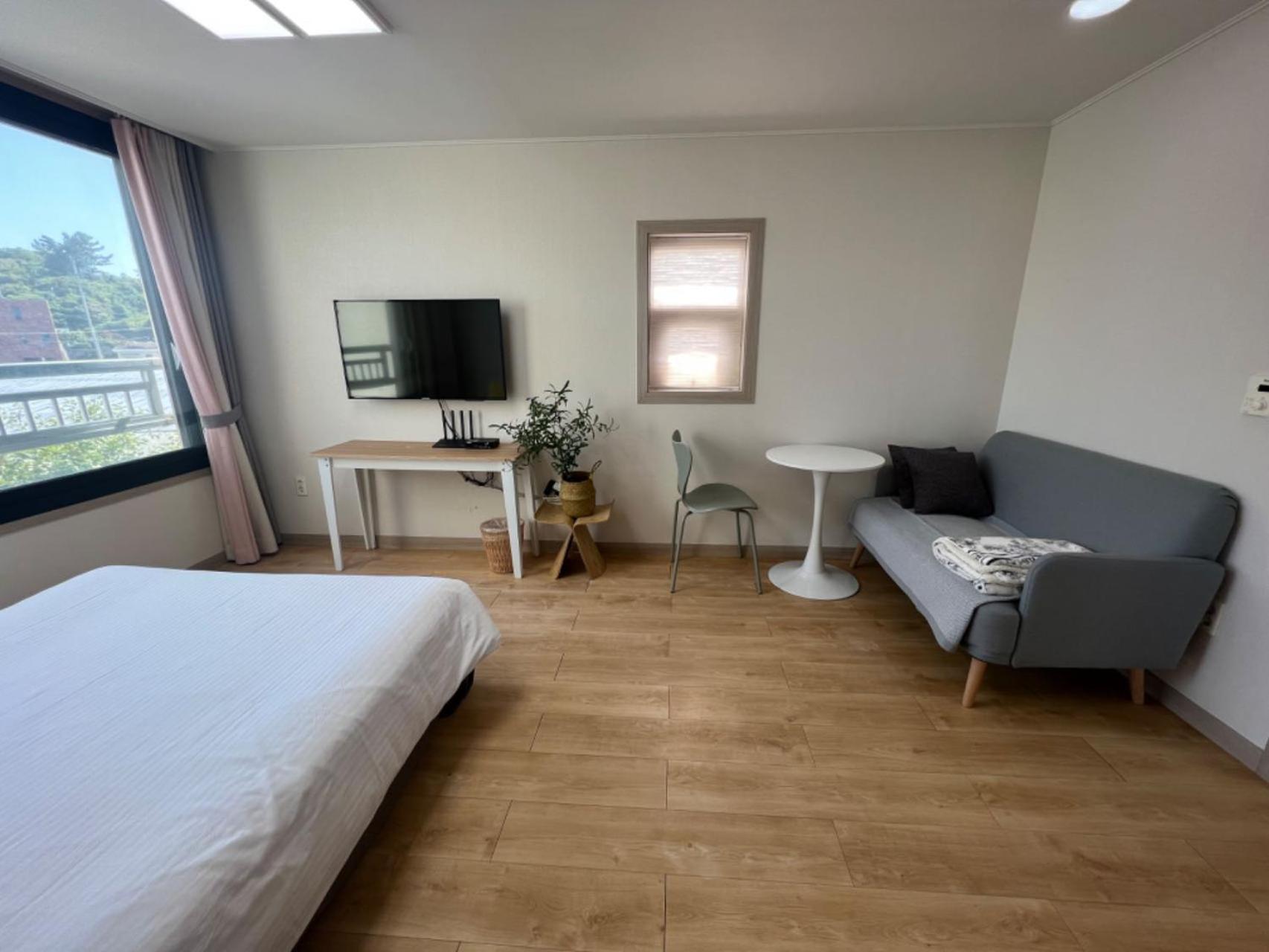 Living In Jeju Island Appartement Buitenkant foto