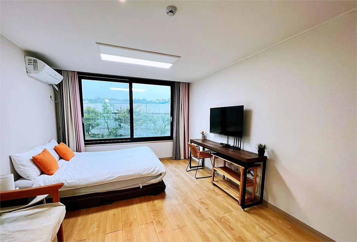 Living In Jeju Island Appartement Buitenkant foto